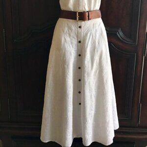 Perfect White Summer Dress ~  Embroidered Stitching